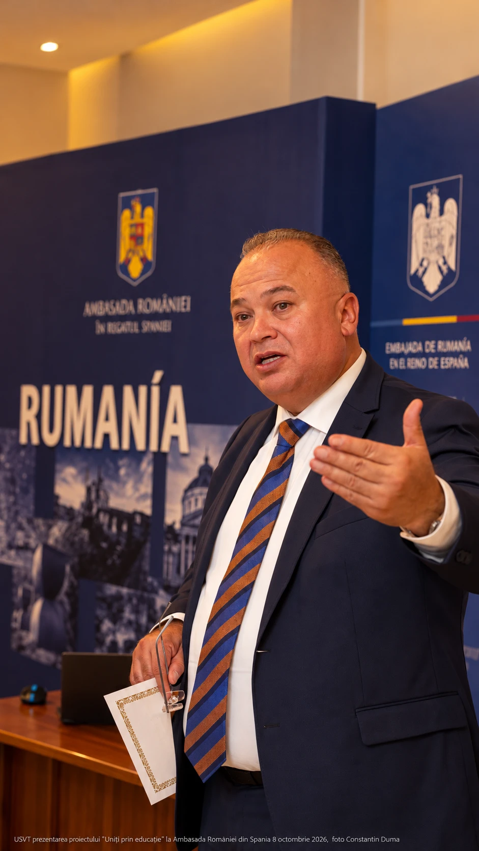Rectorul USVT susține o intervenție în cadrul conferinței „Uniți prin educație”, organizată la Ambasada României în Spania.